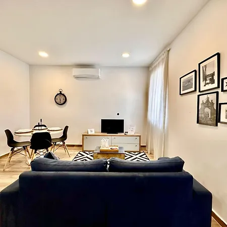 Lovely Retreat Off The Sea Front Gzira