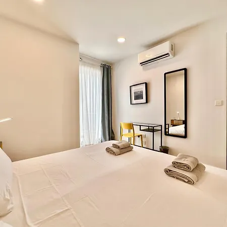 Apartmán Lovely Retreat Off The Sea Front