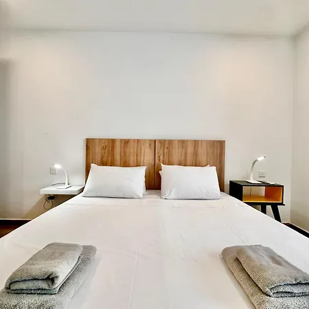 Lovely Retreat Off The Sea Front Apartmán