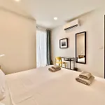 公寓 Lovely Retreat Off The Sea Front