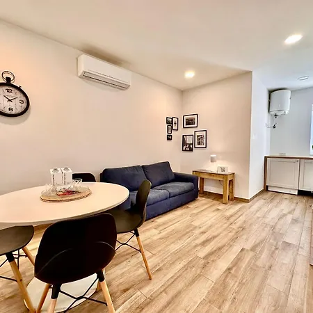 Lovely Retreat Off The Sea Front Apartment Gzira