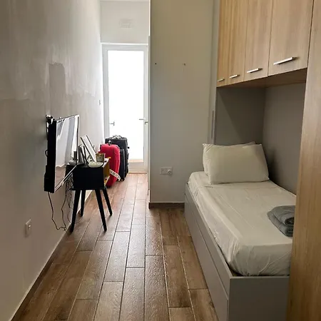 Lovely Retreat Off The Sea Front Apartment Gzira