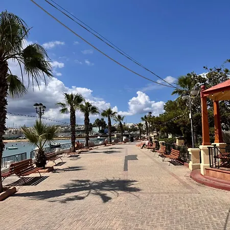 Lovely Retreat Off The Sea Front Daire Gzira